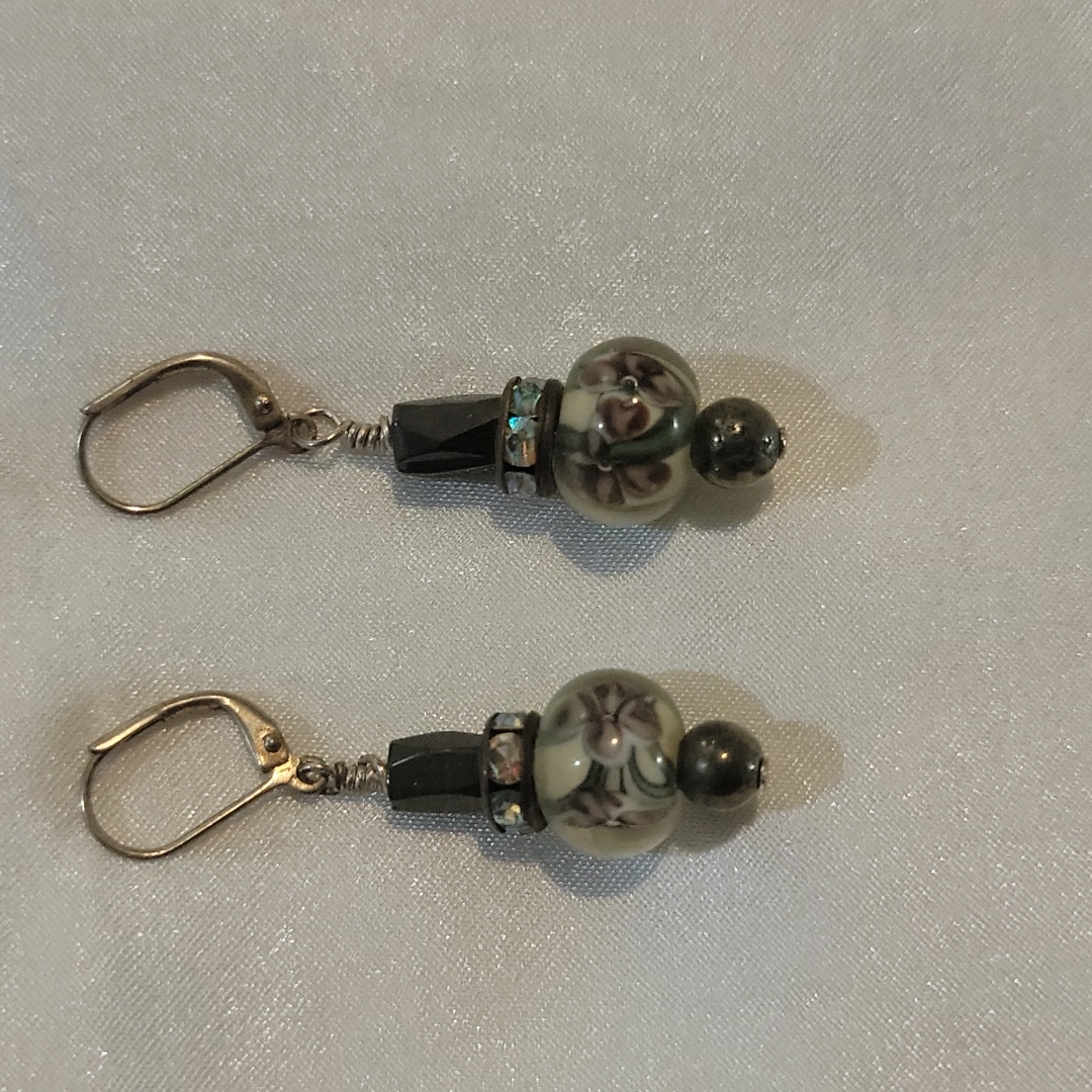 Womens Pierced Earrings